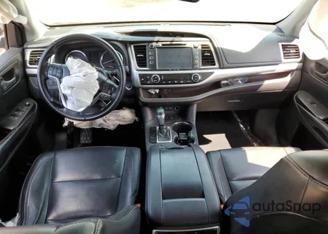 2018 Toyota Highlander Hybrid from USA, damaged, VIN 5TDJGRFH2JS051502